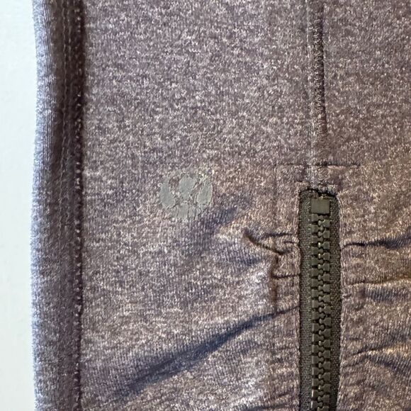 LULULEMON Crop Zipper Back Ruched Leggings Gray Women’s Size 6 - Picture 3 of 5